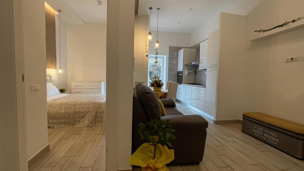 Coralinecity Кастеламаре ди Стабия Екстериор снимка